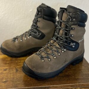 SCARPA Fuego Wildland Fire Boots, W’s size 8.5-9 WIDE (EU 40.5)